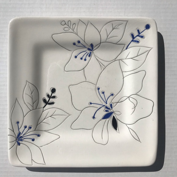4  Square Dinner Plates By Laurie Gates “Anna”  Blue Black And White Flo… - Picture 1 of 10
